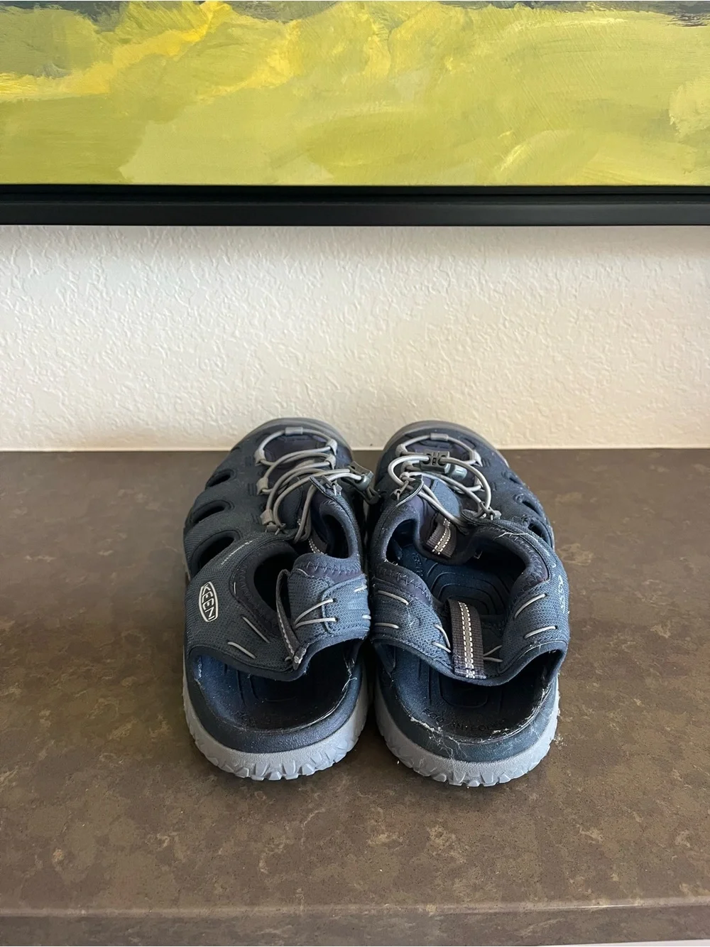 NWOT Navy Men’s Keens size 12